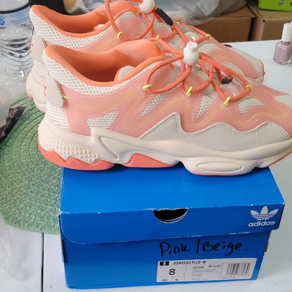Adidas ozweego plus